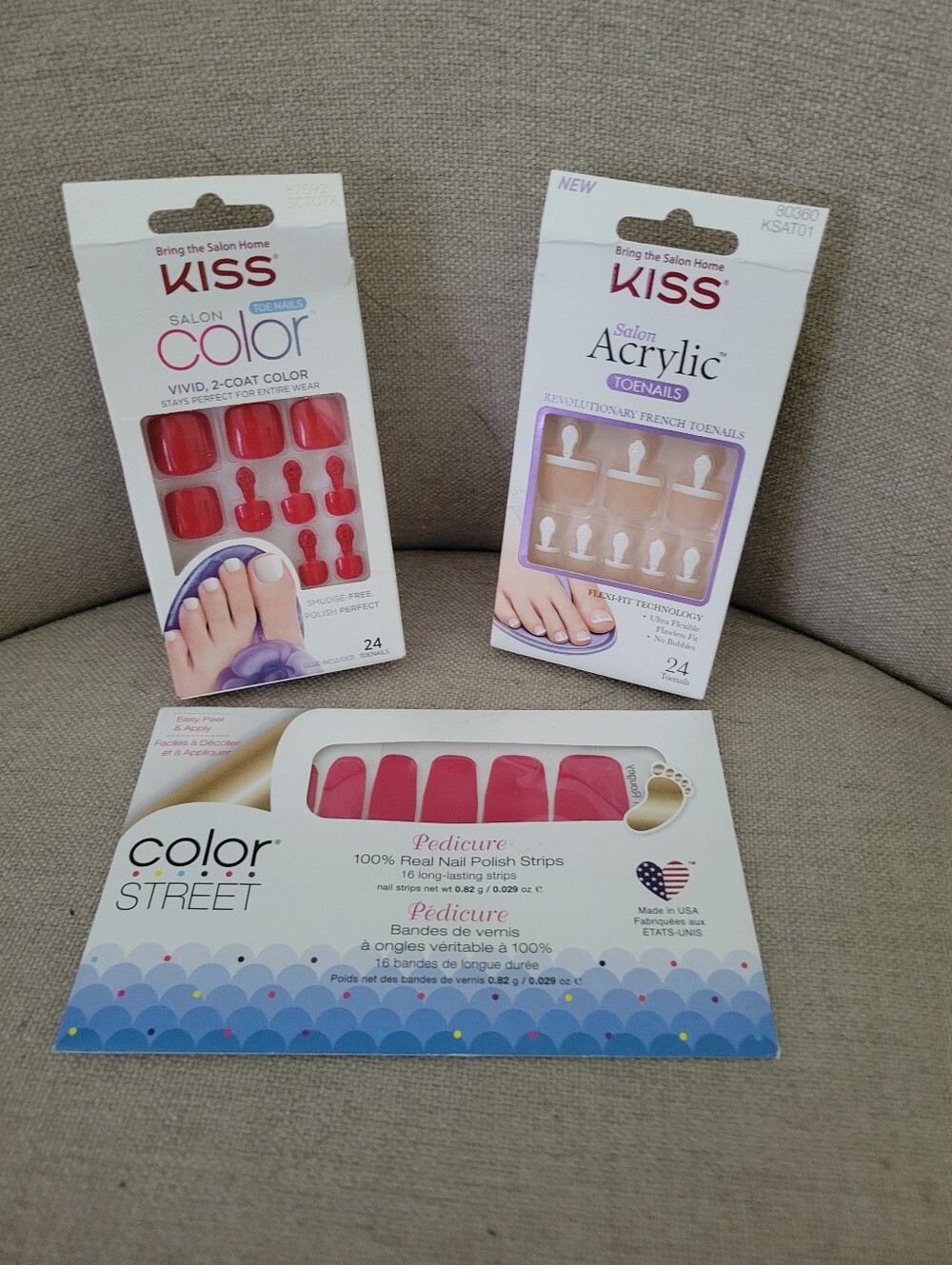 Kiss Toe Nails NWT